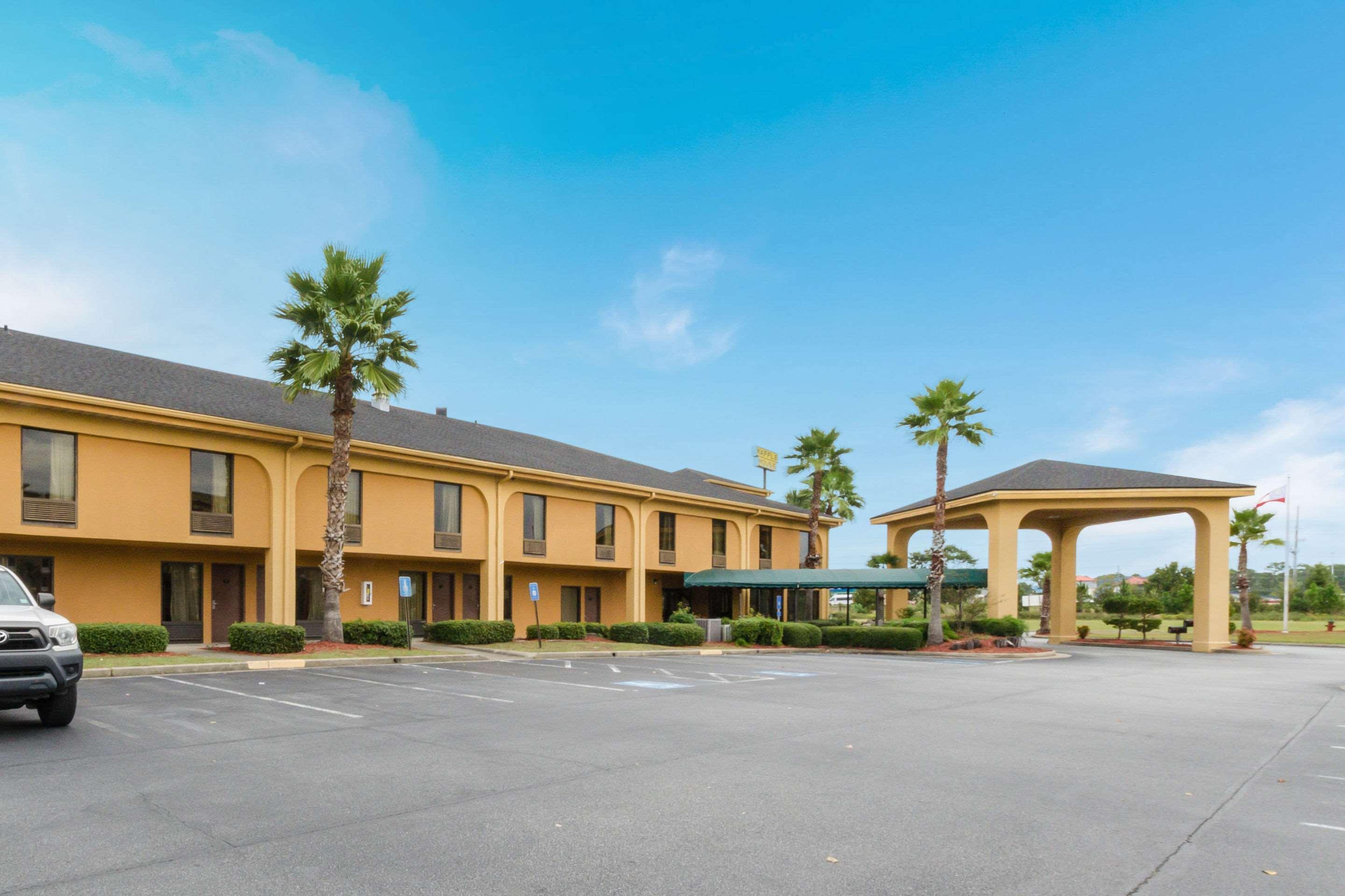 Quality Inn ברונסוויק מראה חיצוני תמונה